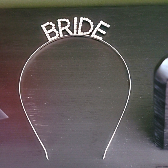 Bride Headband with Diamonds Gold - Picture 3 of 4